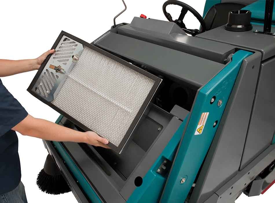 8300 Battery Rider Sweeper-Scrubber alt 11